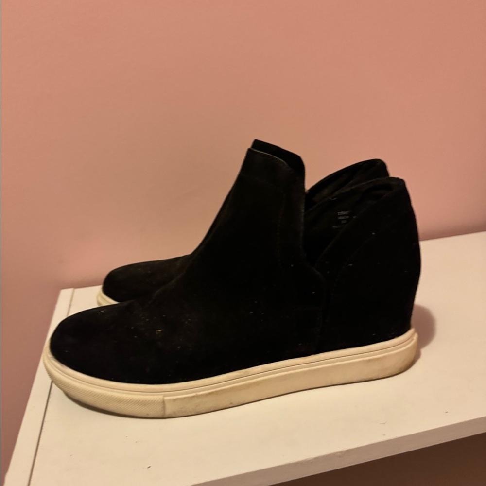 Black booties